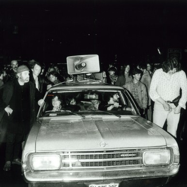 1981  PFARRER SIEBER BEI DEMO WÄREND DEN JUGENDUNRUHEN, Zürich